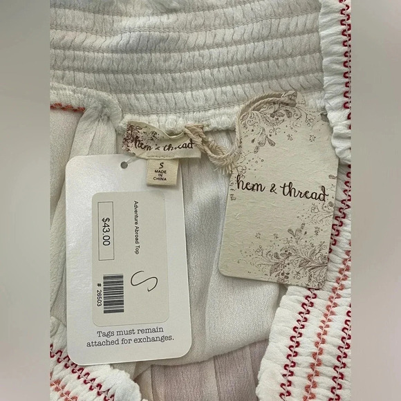 ❤️💛 HEM+THREAD Boutique White Embroidered‎ Off Shoulder Woven Smocked Top - Picture 8 of 8